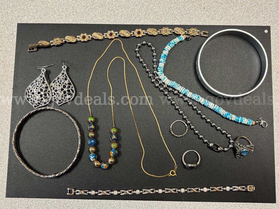 Jewelry Lot - Costume Jewelry