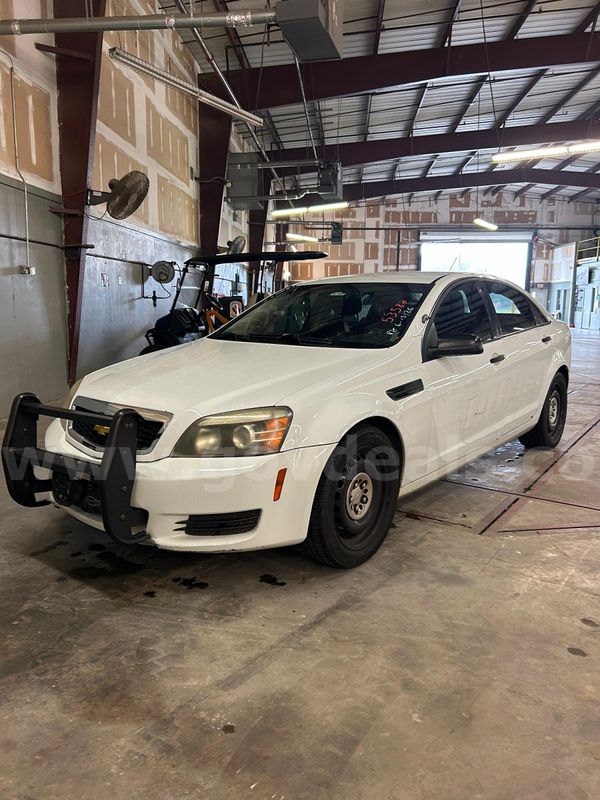 White 2014 Chevrolet Caprice 4-Door Sedan