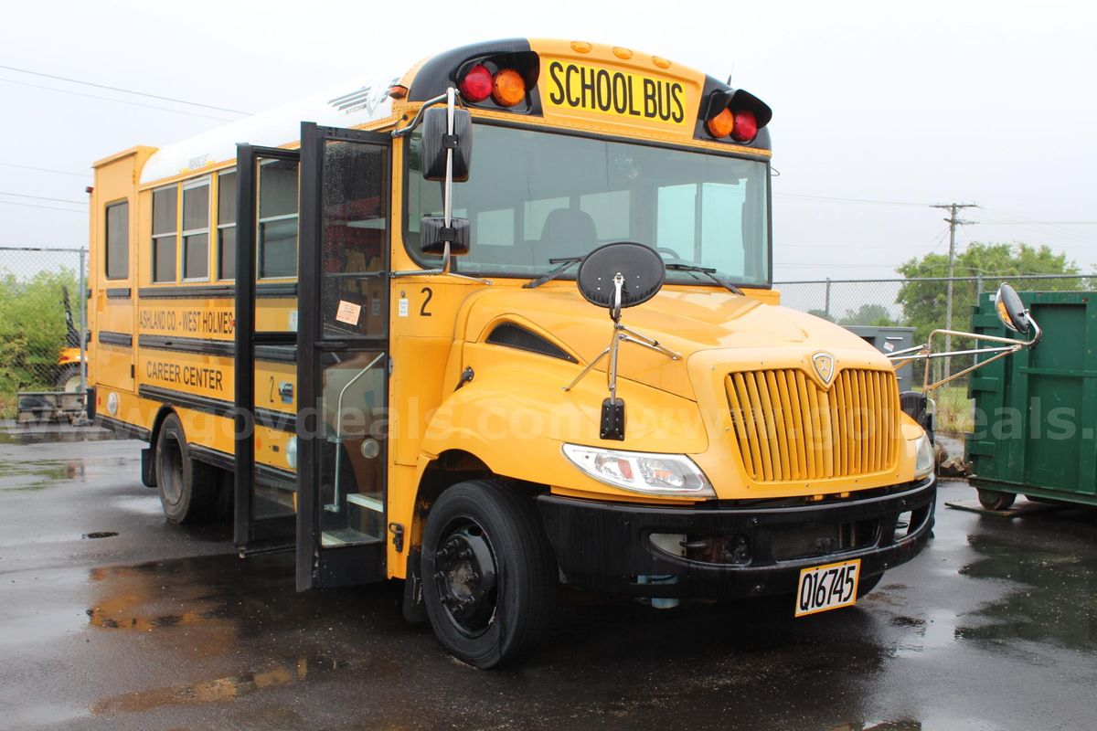 Bluebird Bus, 2014, 19 Passenger