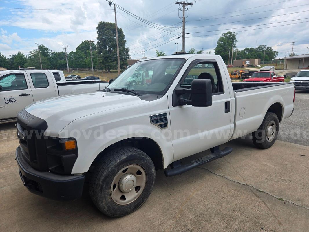 2008 Ford F-250 SD XL 2WD LONG BED PICKUP