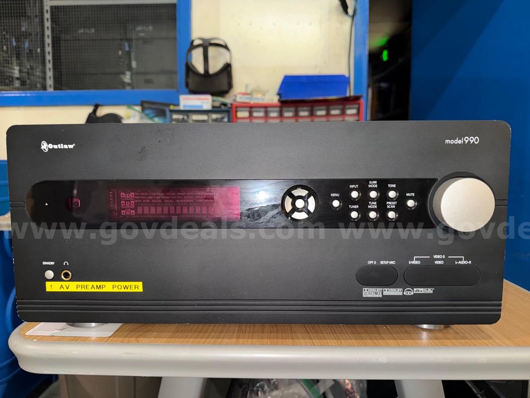Outlaw 7.1 Channel Pre-Amp