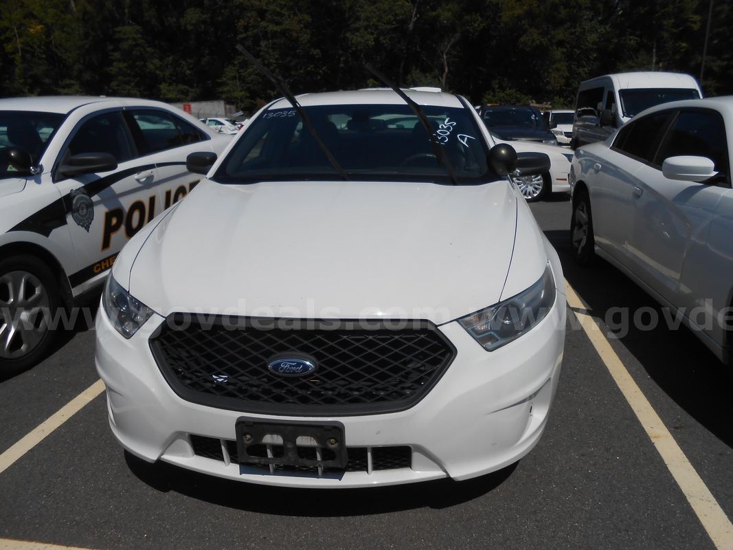 2013 Ford Taurus AWD