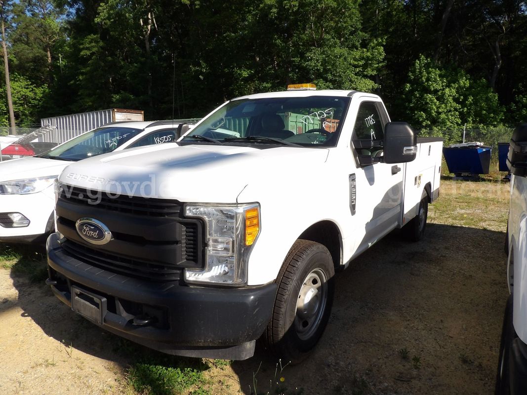 2017 Ford F-250 SD XL 2WD