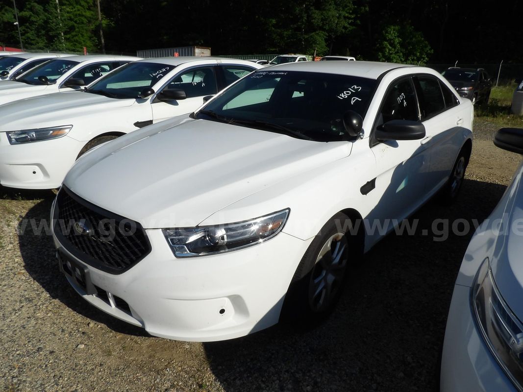 2018 Ford Taurus AWD