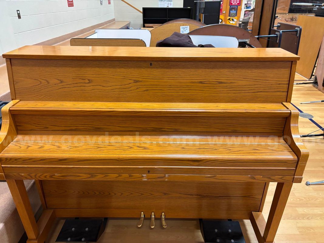 Kawai Piano UWE