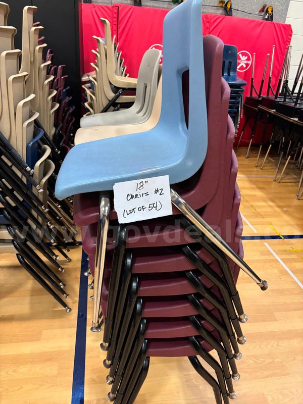 Student Chairs #2 18" (Lot of 54) UWE