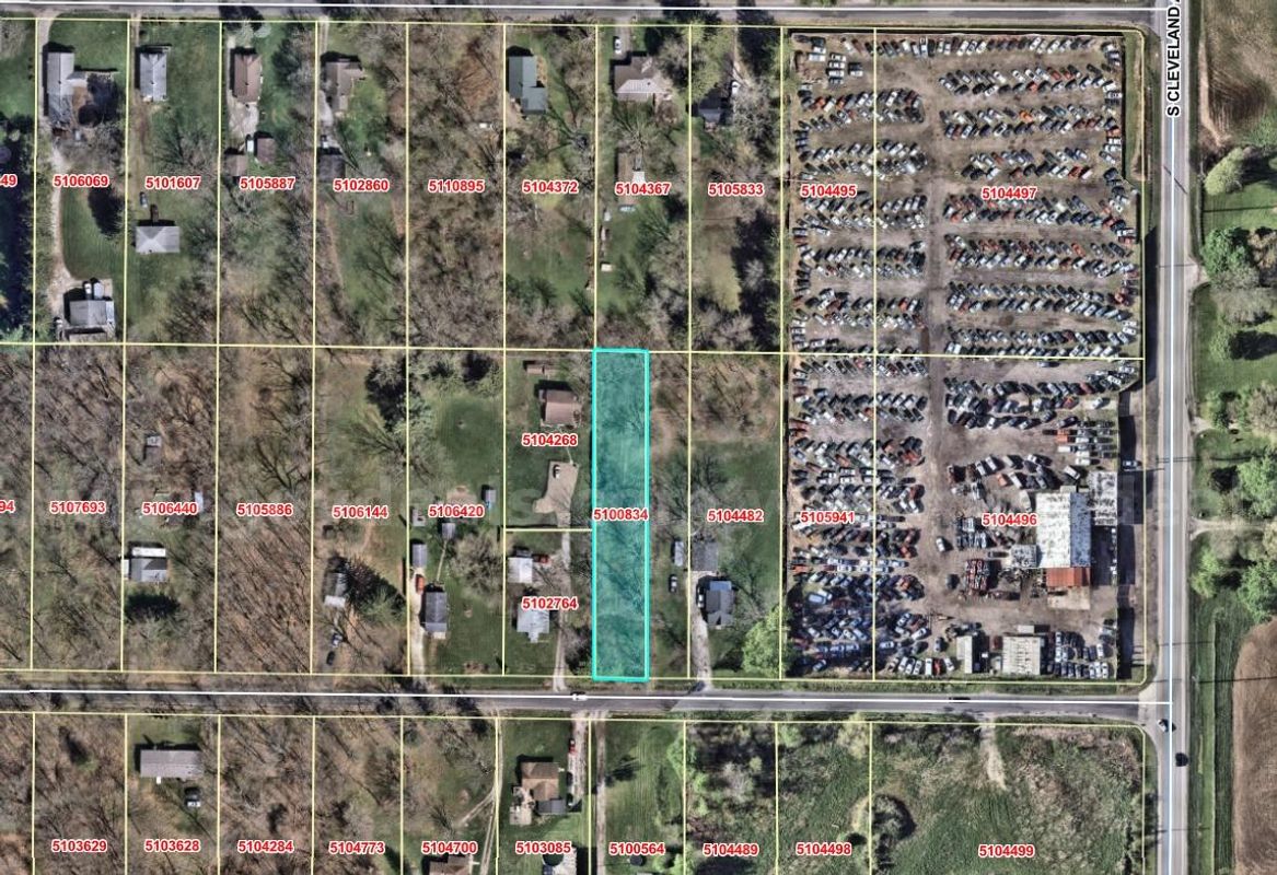 Buildable Vacant Lot in Springfield Township, Ohio - Summit County