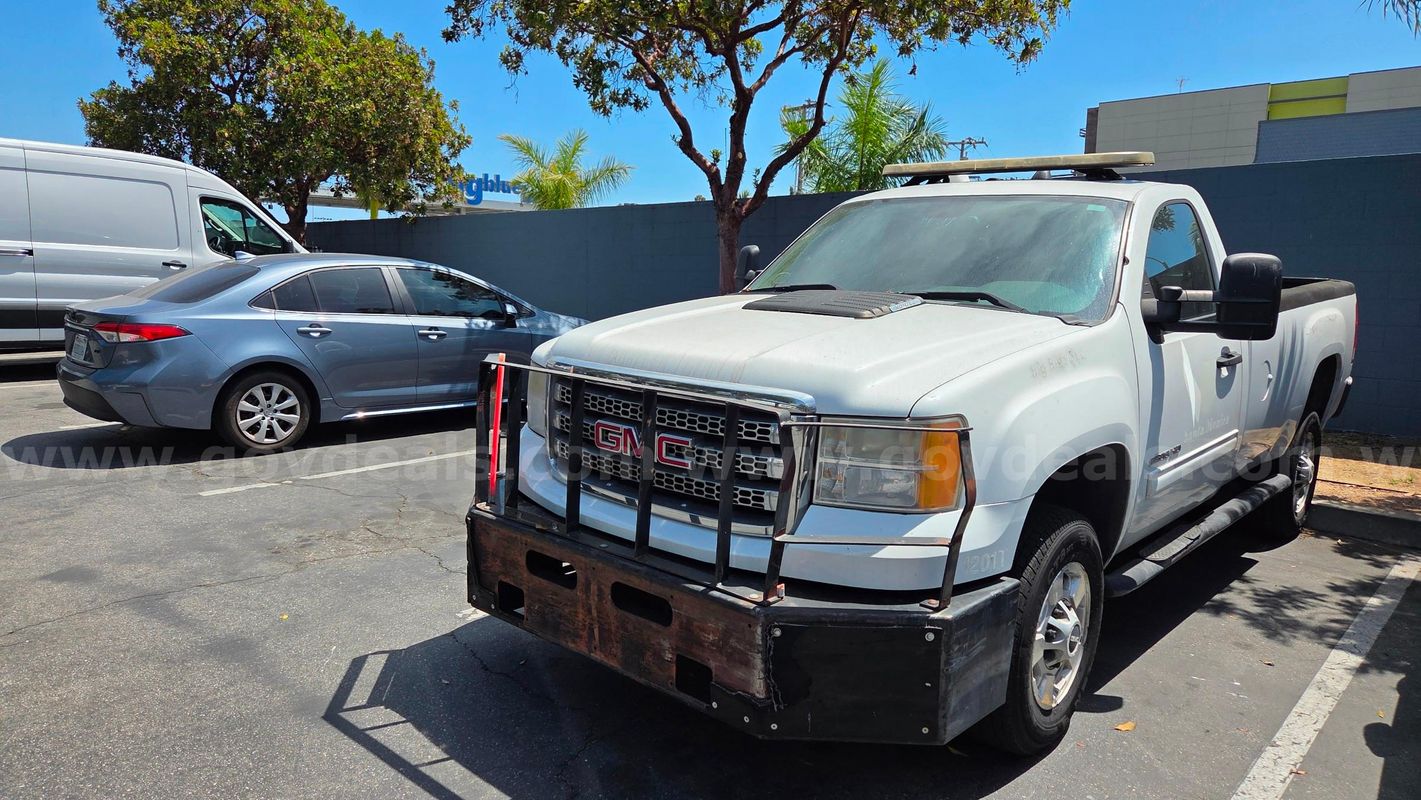 2012 GMC 2500 for auction