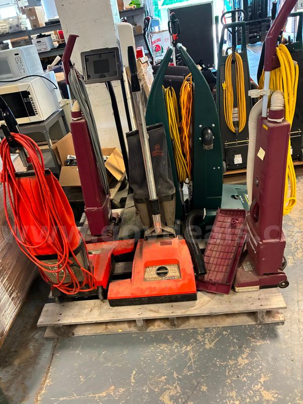 Lot of 6 vacuums ***UNKOWN CONDITION*** SOLD ASIS***