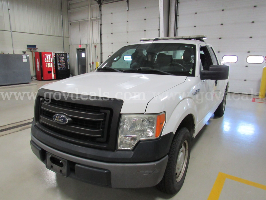 2013 Ford F-150 XL SuperCab 6.5-ft. Bed 2WD