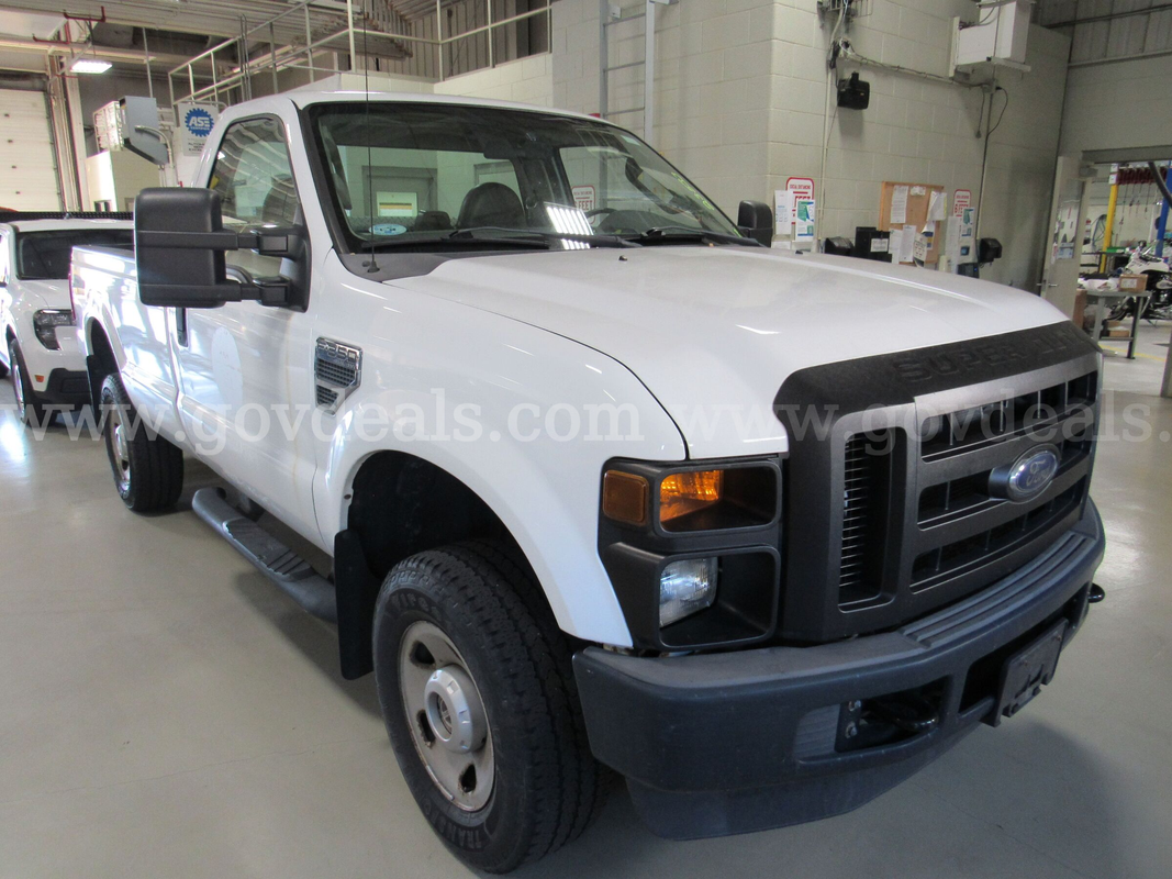 2008 Ford F-350 XLSD 8FT BED