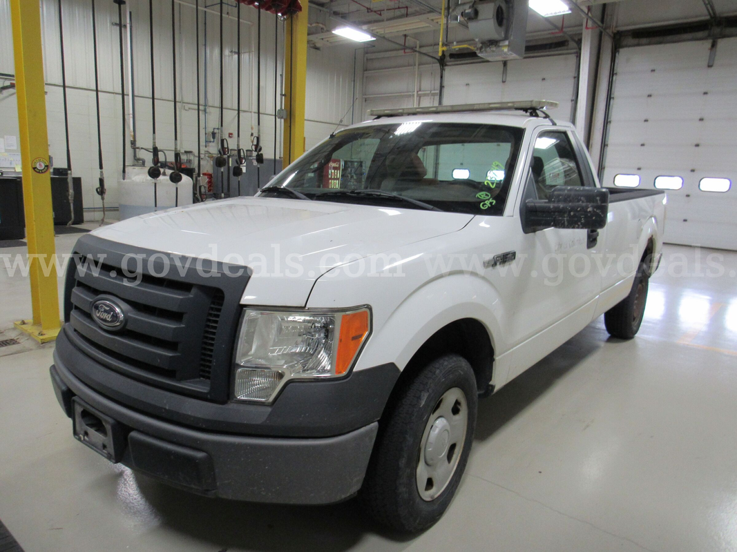 2009 Ford F-150 XL Long Bed 2WD