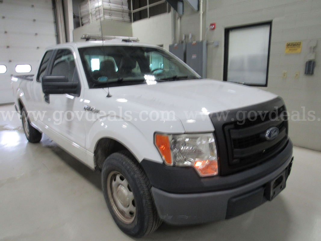 2013 Ford F-150 XL SuperCab 6.5-ft. Bed 2WD