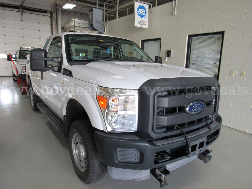 2012 Ford F-350 SD XL SuperCab 4WD