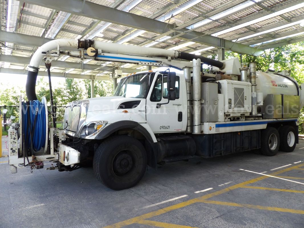 2009 International 7400 Vacuum Truck
