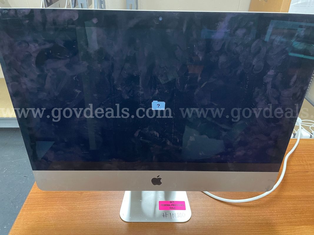 Apple iMacs - Qty of 9 in Lot  (Will Pack to Ship for Extra Fee)