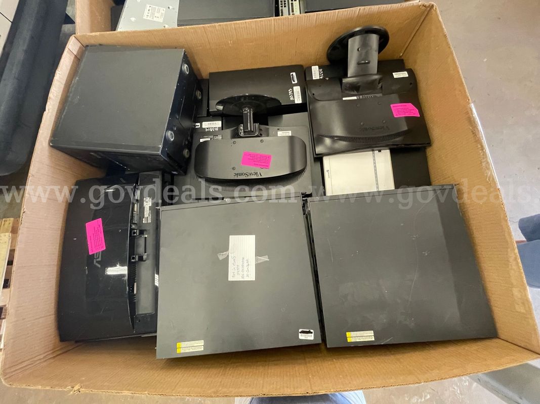 Daktech & Ace Desktops / Switches / Servers - Approx 175 Items in Lot - See Below for Add'tl Fees (if applicable)