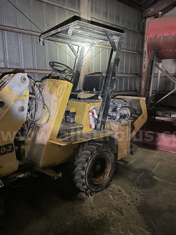 1996 Northwester Motor Co John Deere 242 Swinger