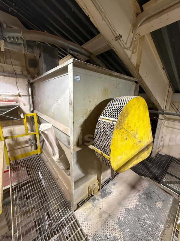 Scott Equipment Co. Paddle Mixer w Surge Tank & Conveyor
