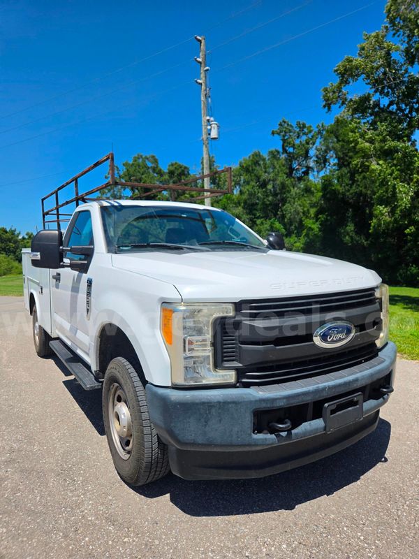 2017 Ford F-350 SD