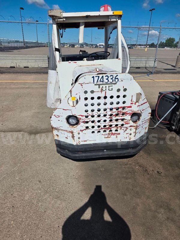 2000 Tug Tech Ma40 Baggage Tractor