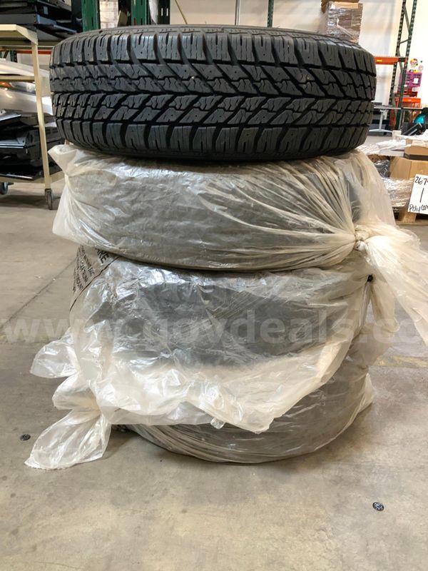 4 GoodYear Tires 195/65R15 UltraGrip Winter