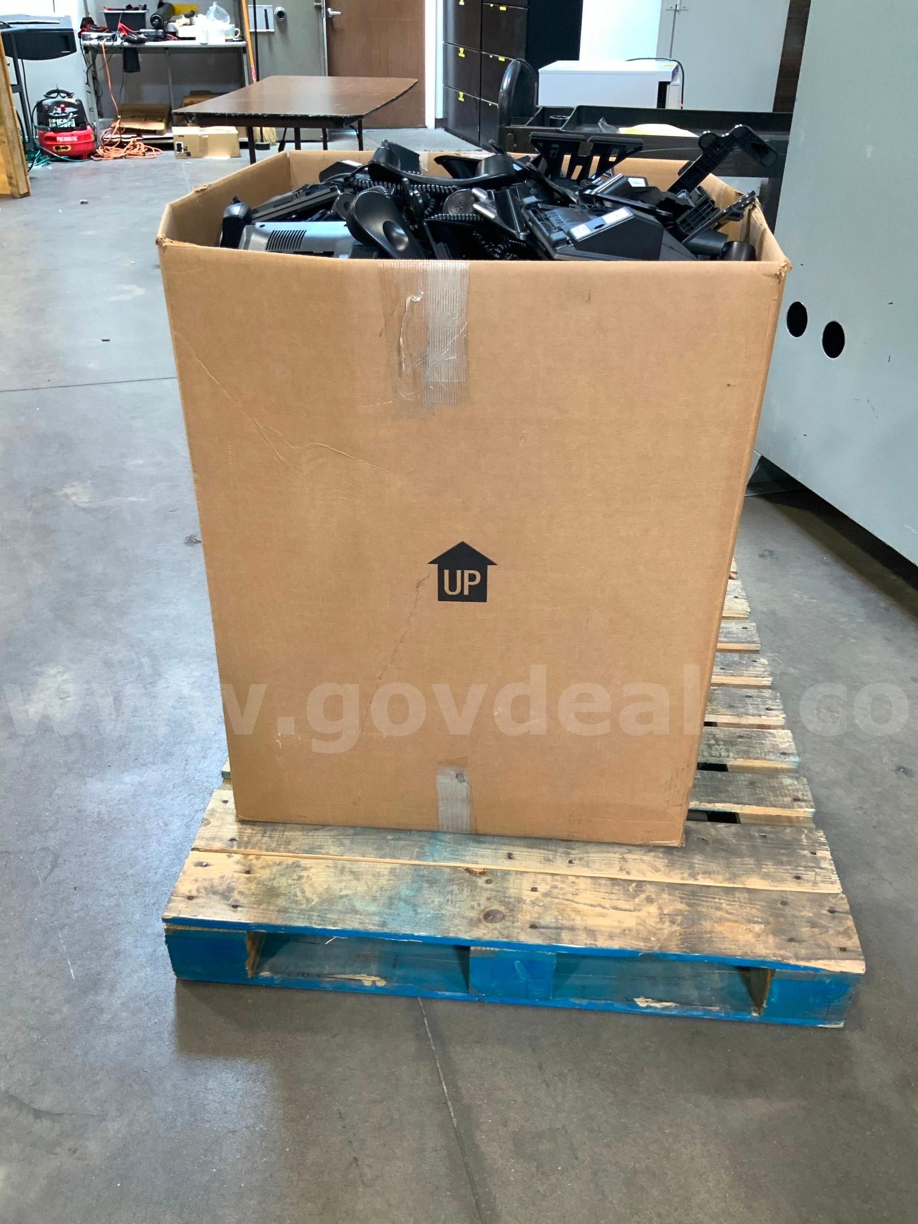 Box of Office Phones 28x28x36 (BOX NOT INCLUDED)