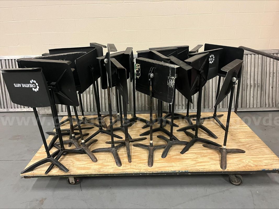 25x Musical Stands