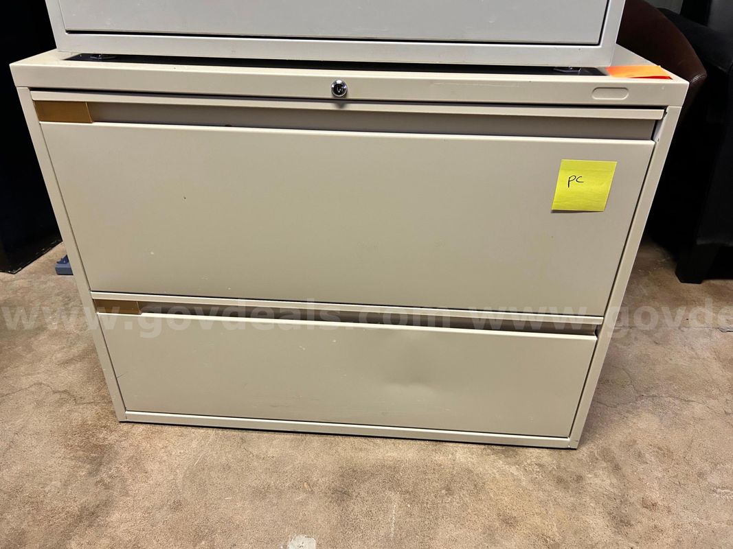 Filling cabinet