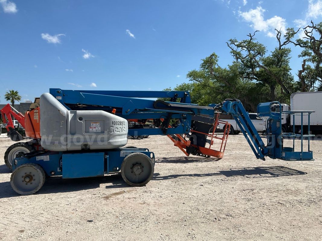 2012 Genie Articulating Boom Lift Model Z-40/23n Rj
