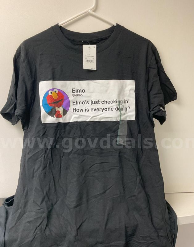 Mens Elmo T-Shirt - MUST PICK UP ITEM