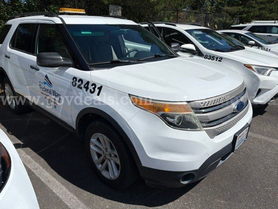 2015 Ford Explorer **Low Miles**