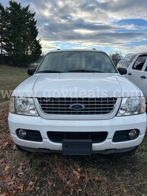 2004 Ford Explorer