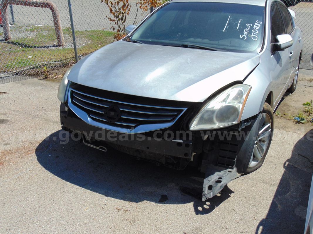 2010 Nissan Altima Sedan - Surplus Lot