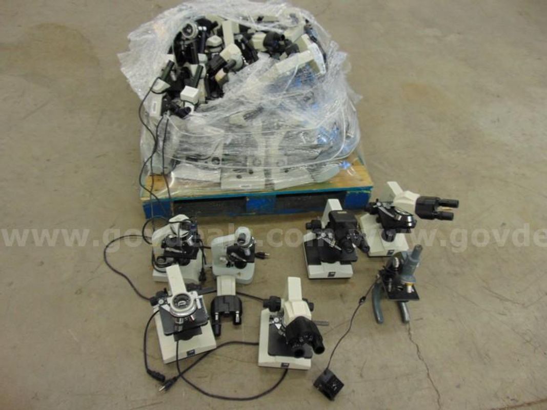 Pallet of Microscopes - B7