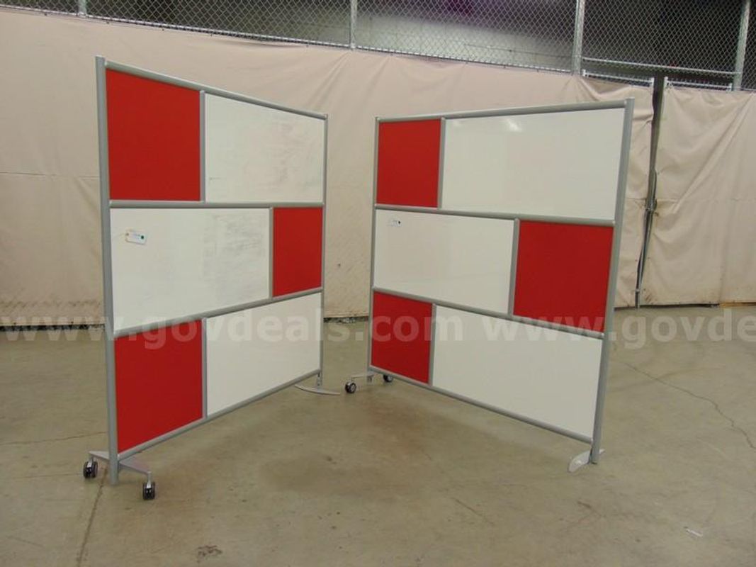 2 Room Dividers - C5