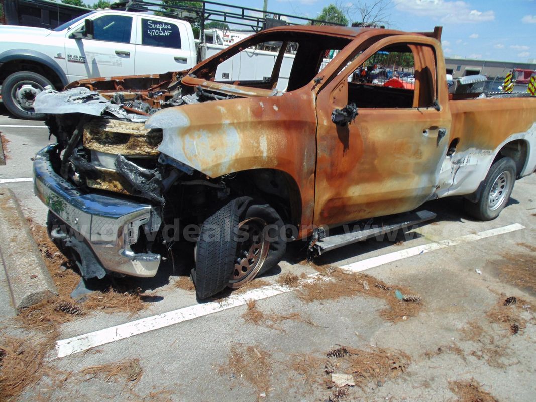 2021 Chevrolet Silverado 1500 2 WD Pickup BURNT - Surplus Lot