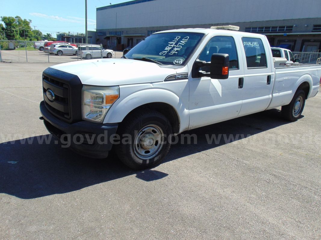 2014 Ford F-350 SD 2 WD Pickup - Surplus Lot