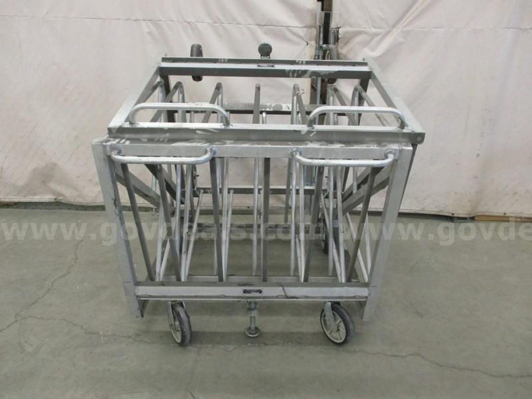 2 Table Carts - A6