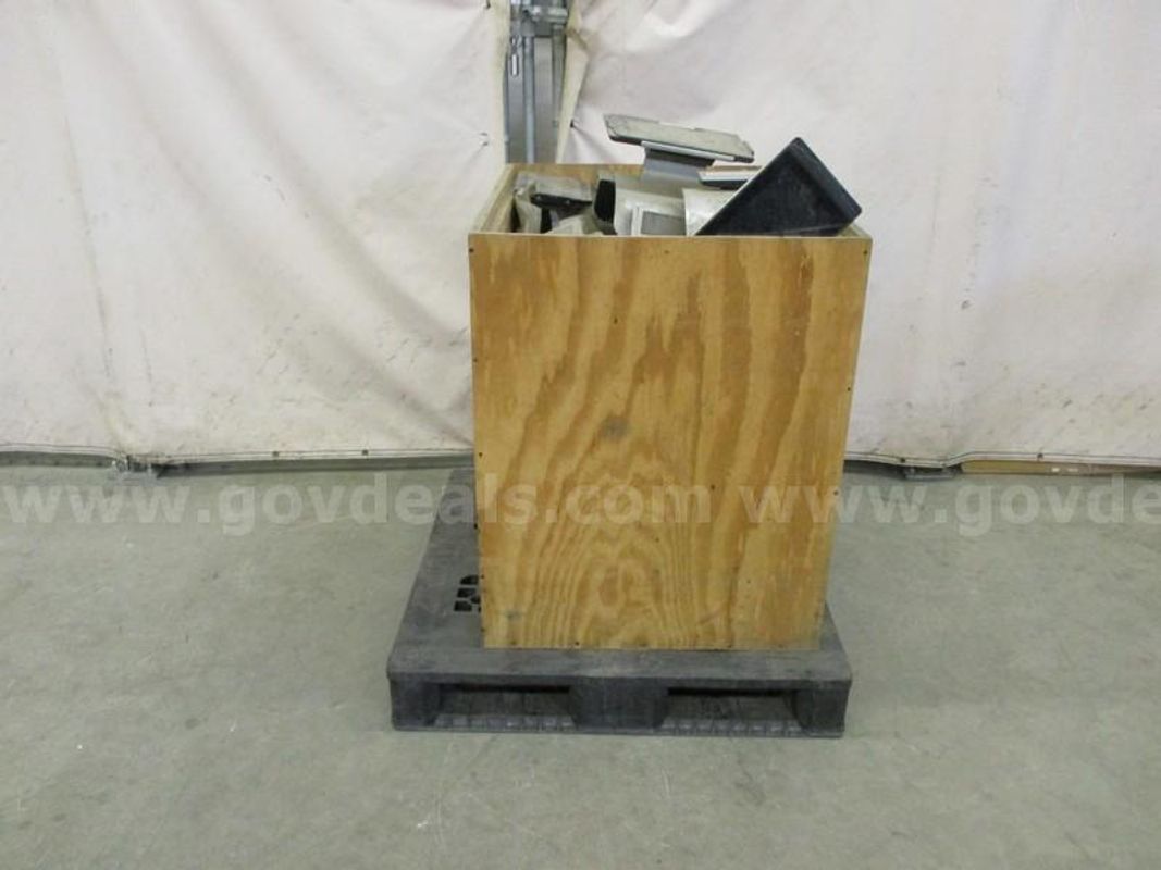 Lot of Point-of-Sale Devices - B5