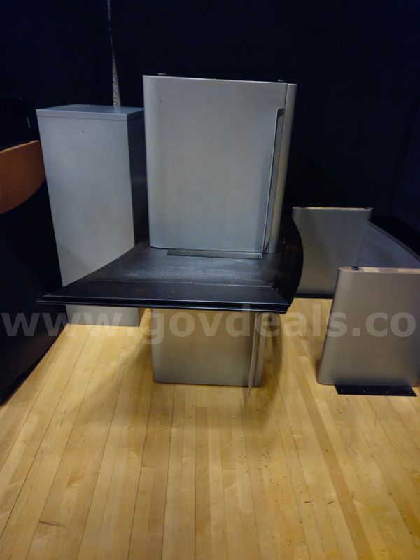 (3) Office desks