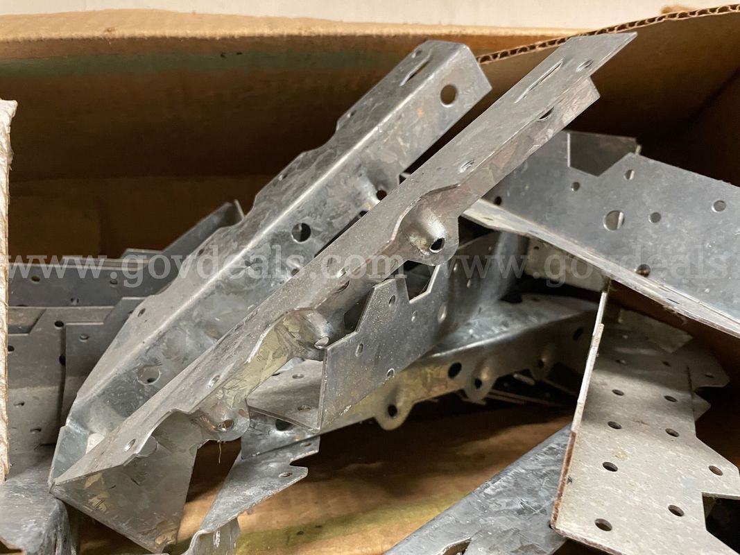 Lot of USP Structural Connectors – Model THD28 (Boxed Lot)