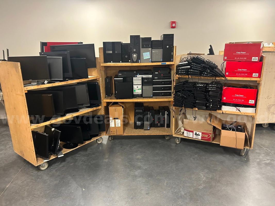 Lot of Miscellaneous Computer Equipment