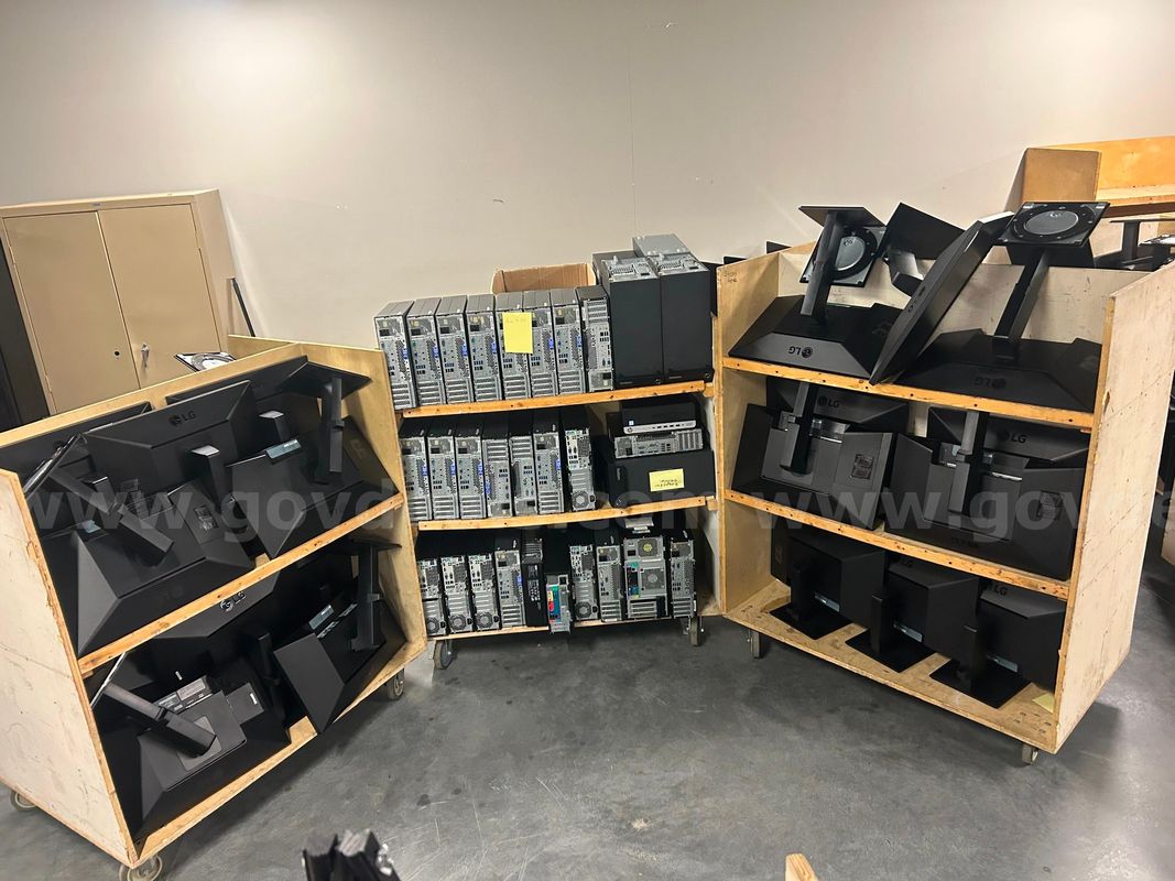 Lot of Miscellaneous Computer Equipment