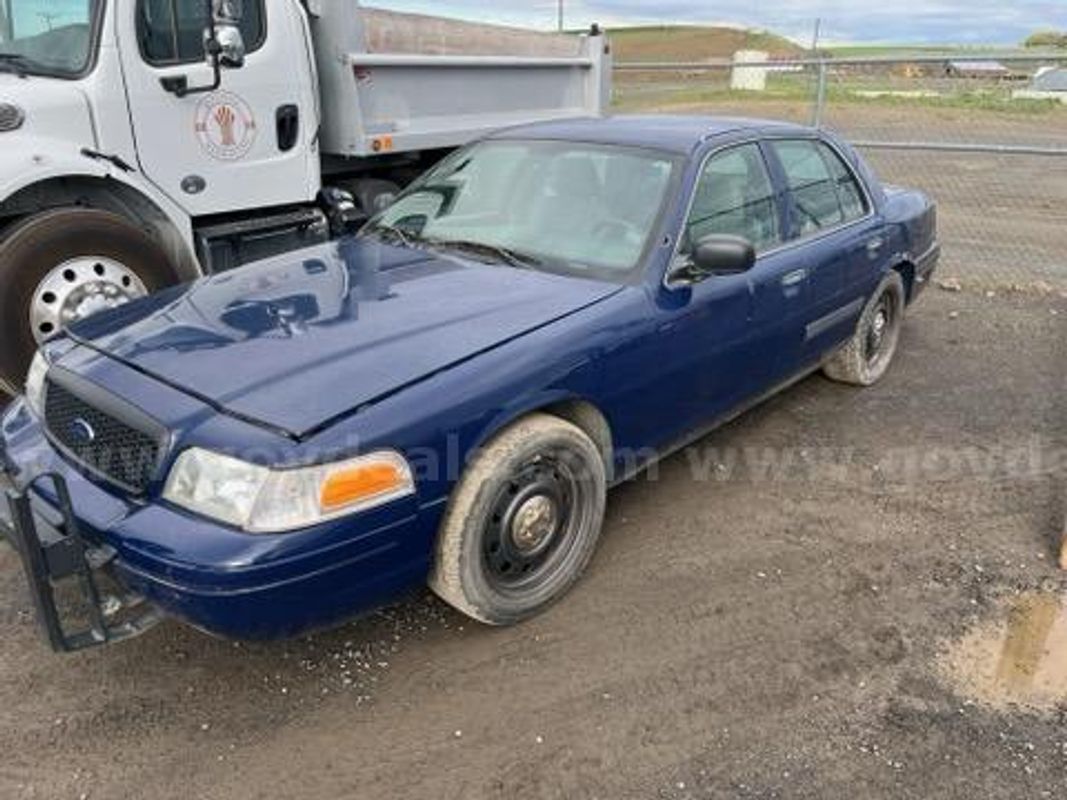 2010 Ford Crown Vic (ID#12328) (26-1386) 20104