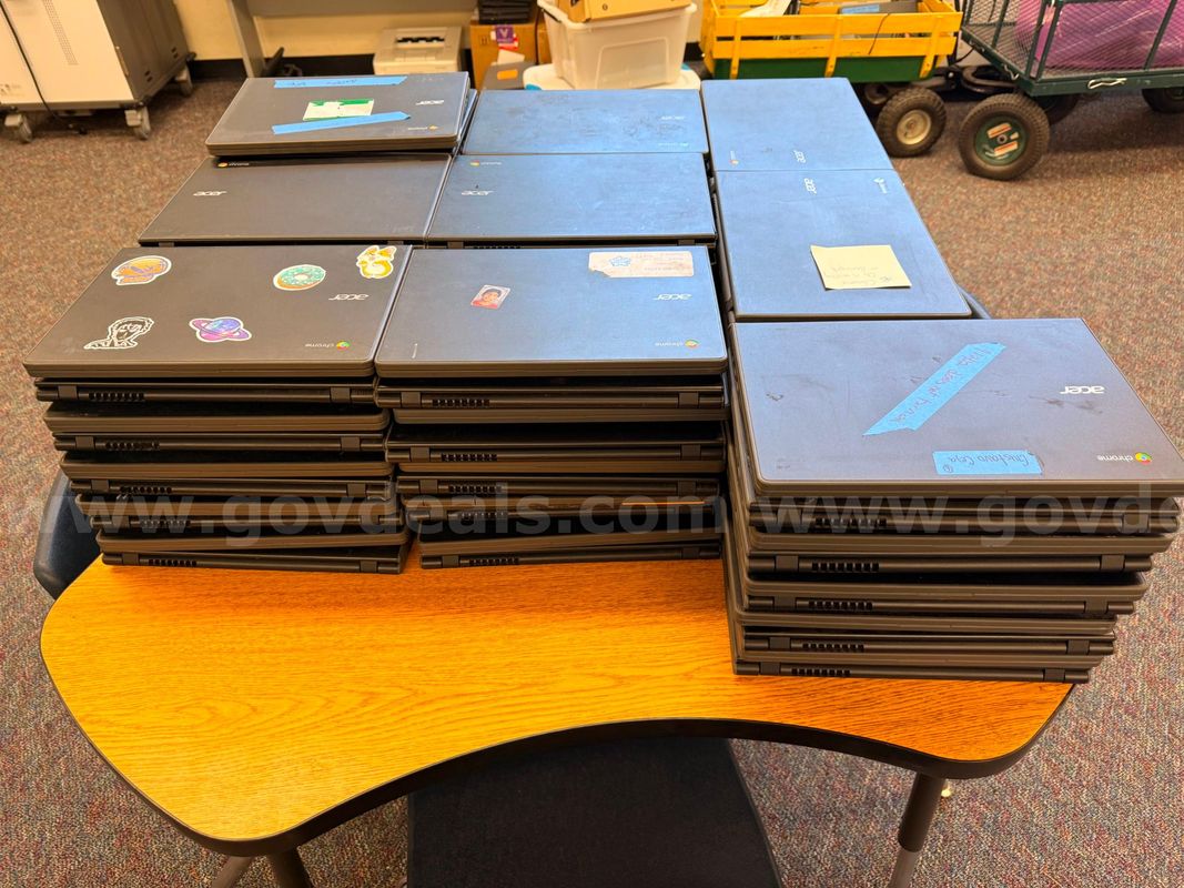 Lot of 101 Chromebooks
