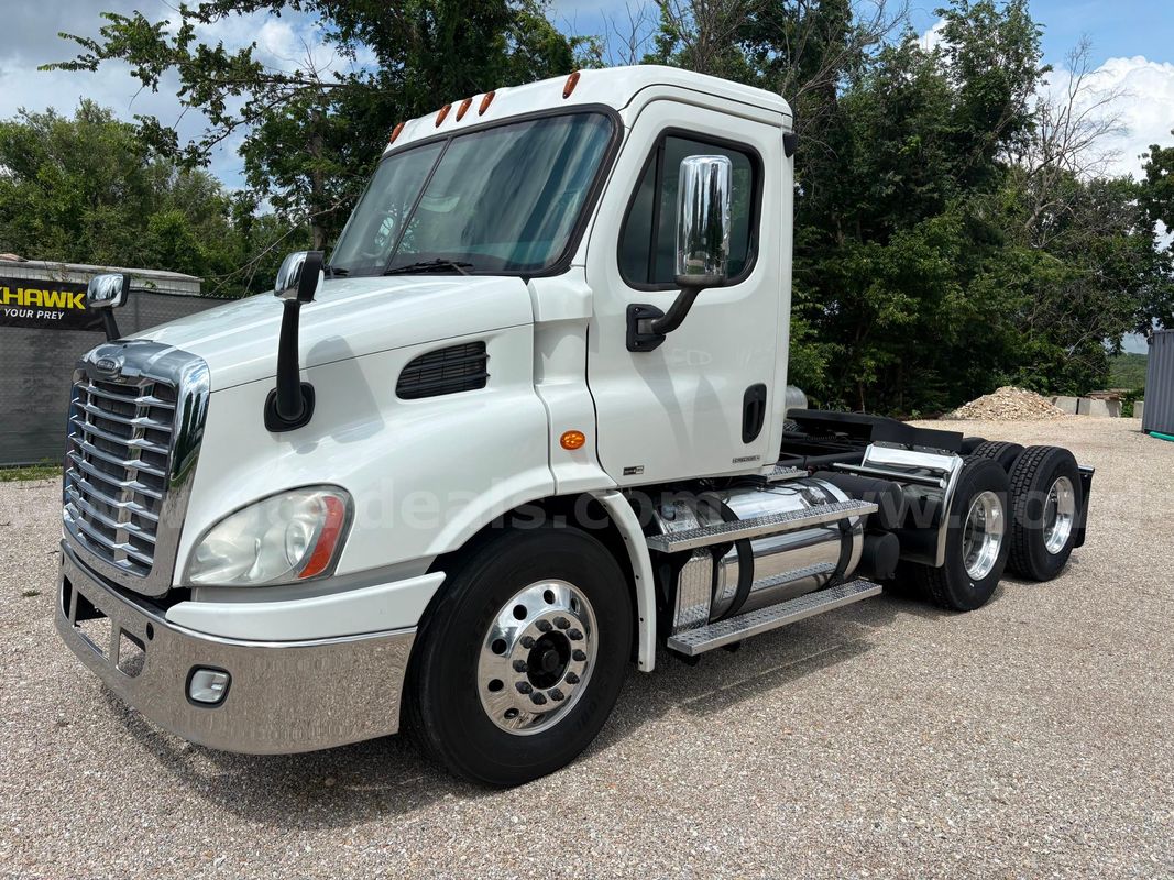 2012 Freightliner Cascadia 113