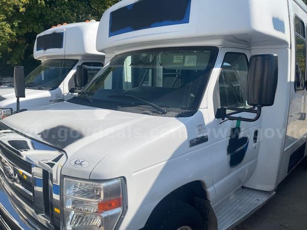 2018 Ford E450 Elkhart Coach-Elkc