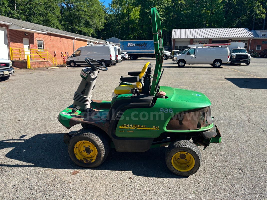 John Deere Out front mower 1445