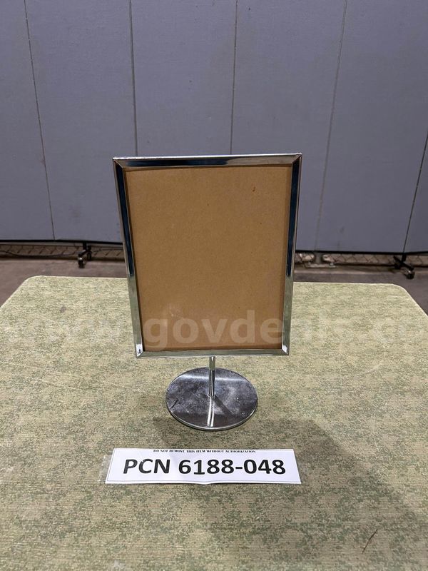 Display Sign, Metal